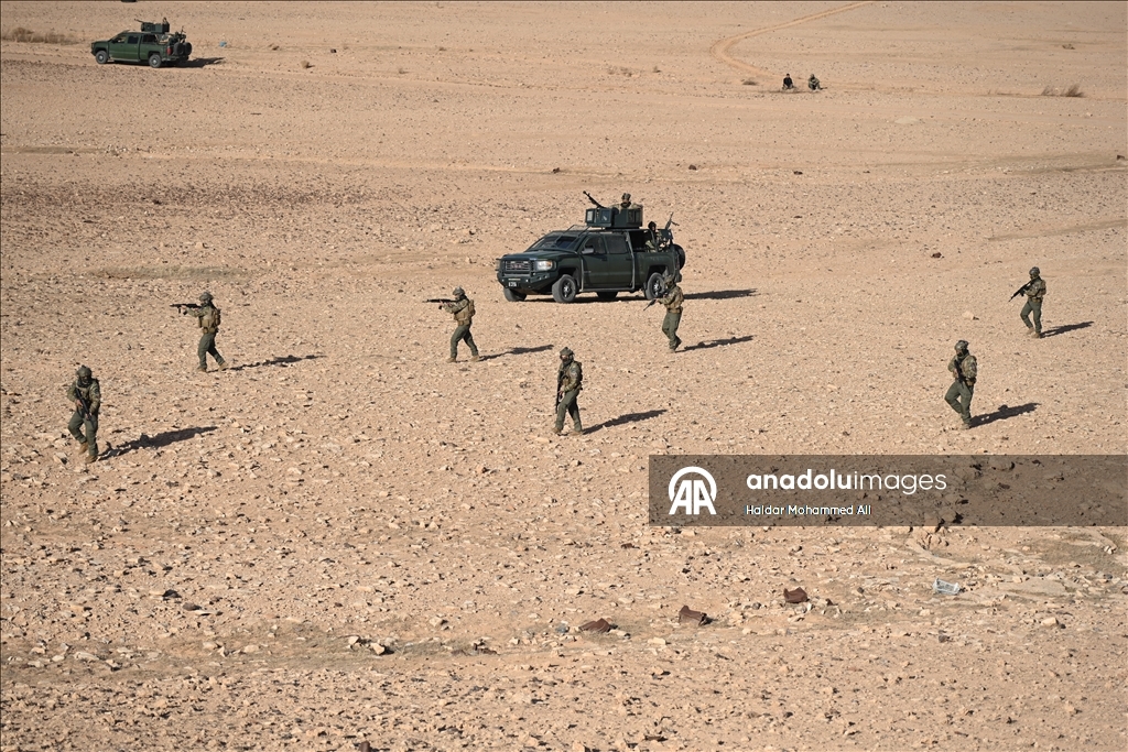 الأنبار.. قوات الحشد الشعبي العراقية تُجري تدريبات بالقرب من الحدود السورية