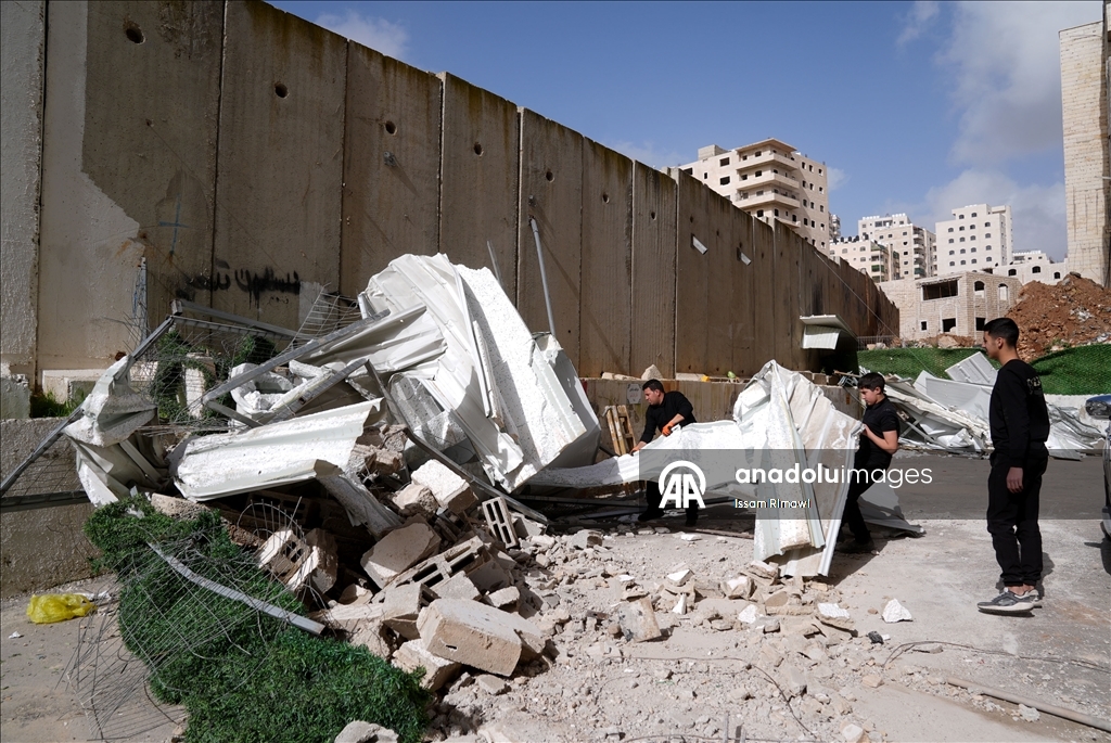 İsrail güçlerinin Kudüs’ün kuzeyindeki Kefr Akab’a düzenlediği baskınlar sürüyor