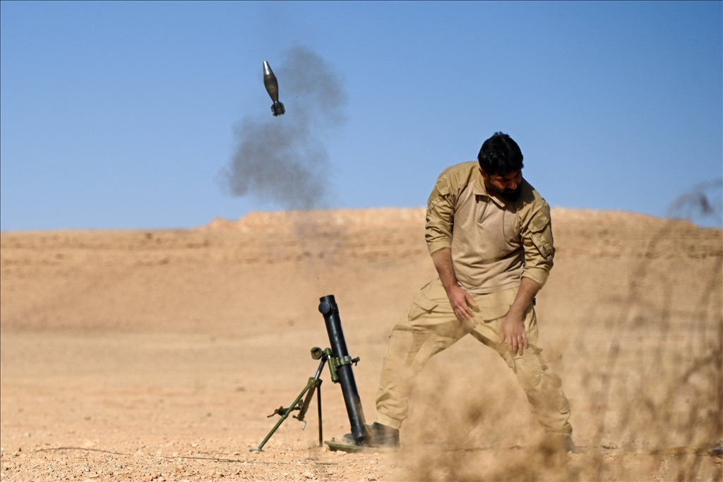 الأنبار.. قوات الحشد الشعبي العراقية تُجري تدريبات بالقرب من الحدود السورية