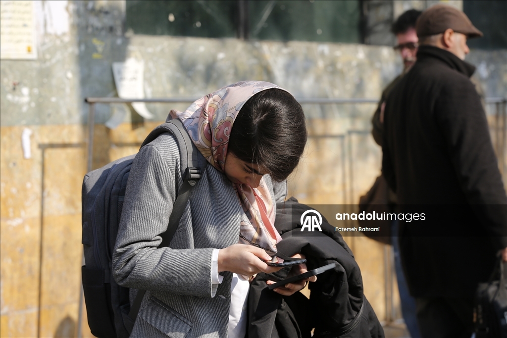 İran'da internet erişimi engeli devam ediyor