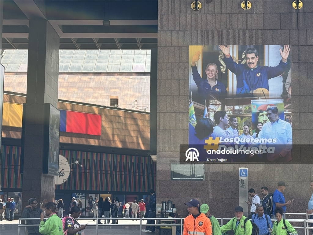 فنزويليون يطالبون الولايات المتحدة بالإفراج عن مادورو