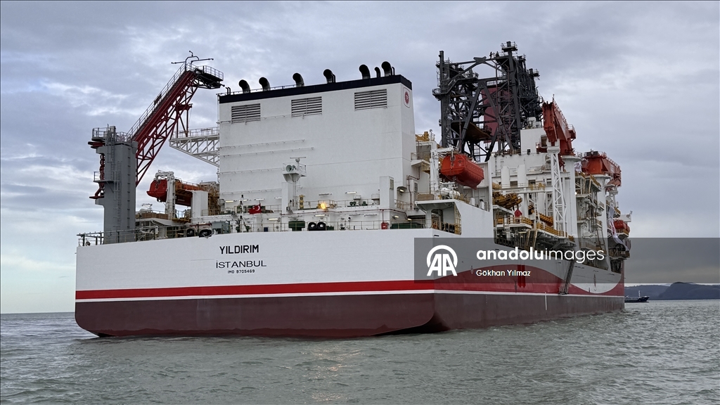 Ultra derin deniz sondaj gemisi "Yıldırım" Filyos Limanı'nda