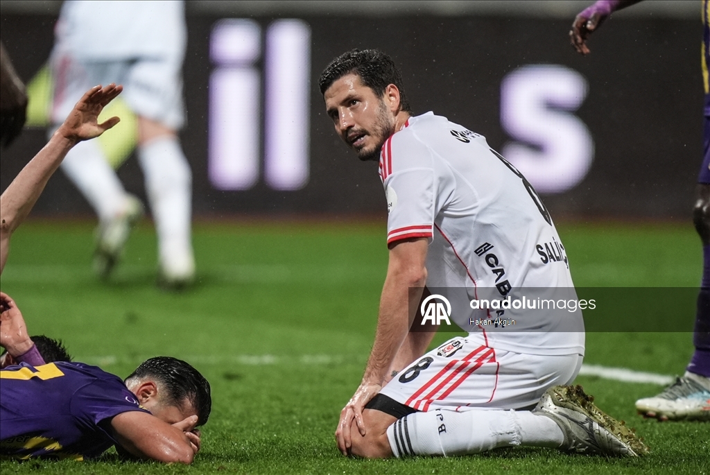 قدم.. التعادل الإيجابي يحسم لقاء أيوب سبور وبشيكطاش