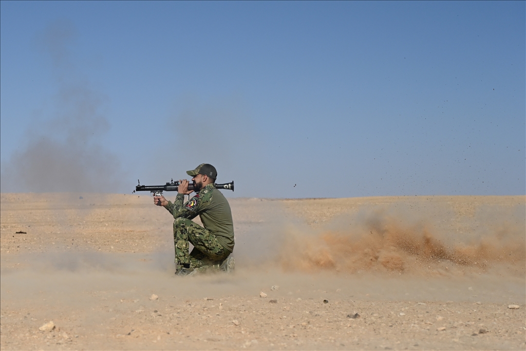 الأنبار.. قوات الحشد الشعبي العراقية تُجري تدريبات بالقرب من الحدود السورية