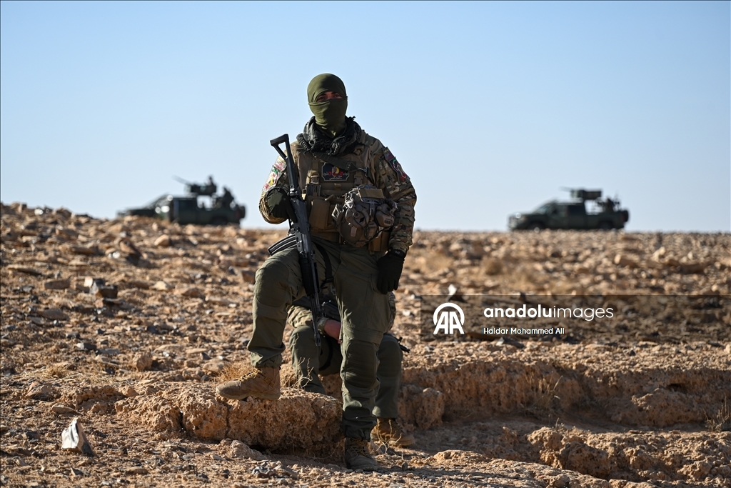 الأنبار.. قوات الحشد الشعبي العراقية تُجري تدريبات بالقرب من الحدود السورية
