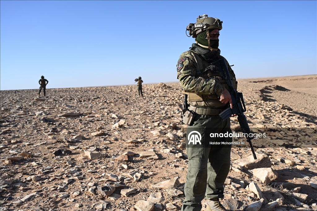 الأنبار.. قوات الحشد الشعبي العراقية تُجري تدريبات بالقرب من الحدود السورية