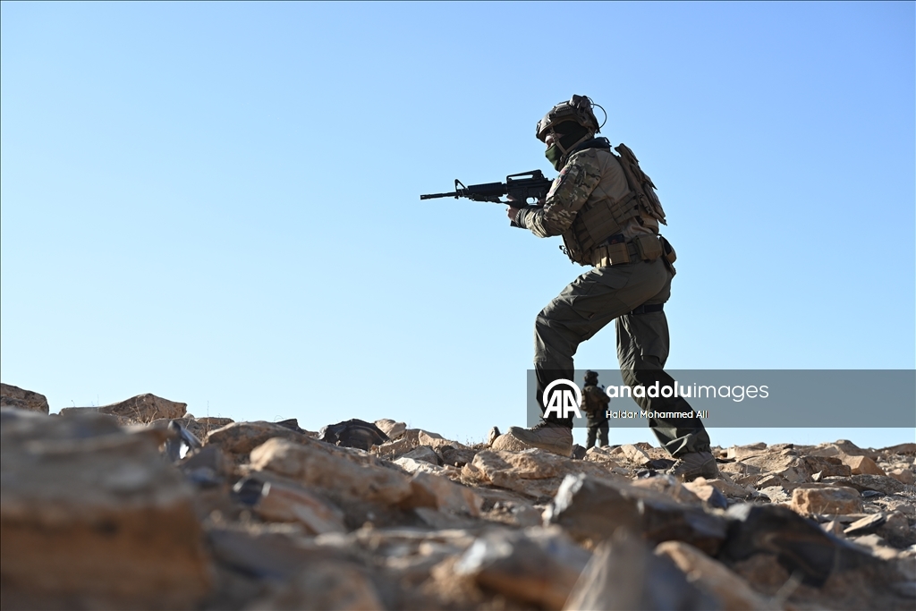 الأنبار.. قوات الحشد الشعبي العراقية تُجري تدريبات بالقرب من الحدود السورية