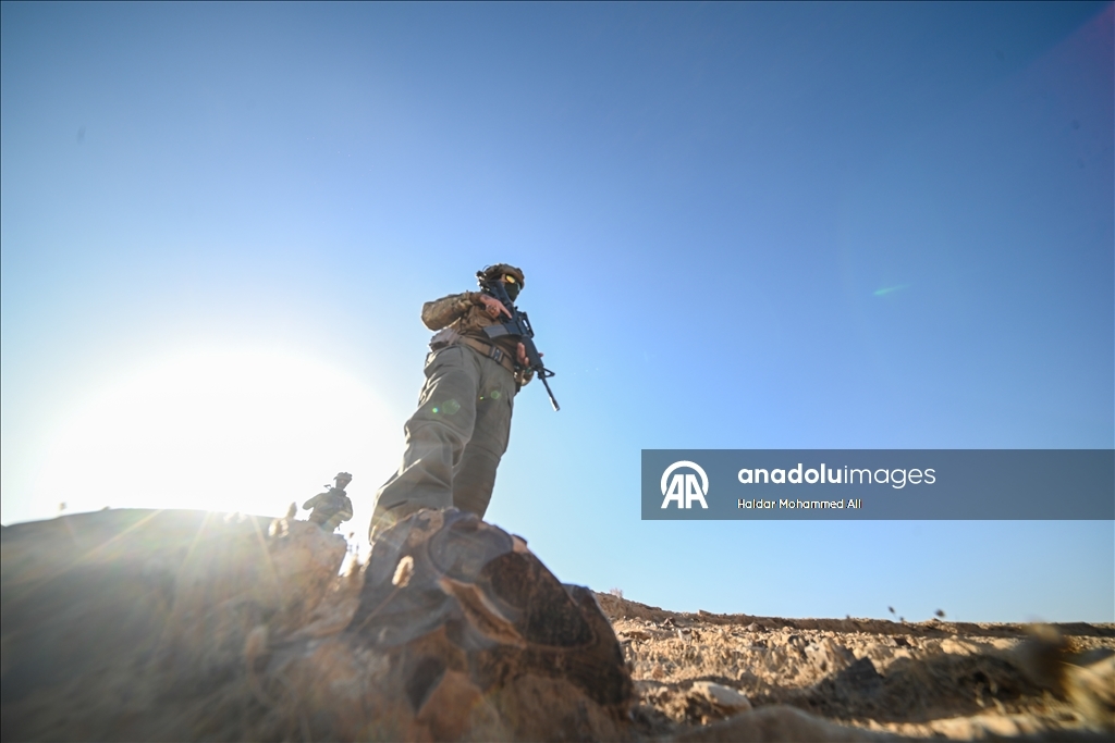 الأنبار.. قوات الحشد الشعبي العراقية تُجري تدريبات بالقرب من الحدود السورية