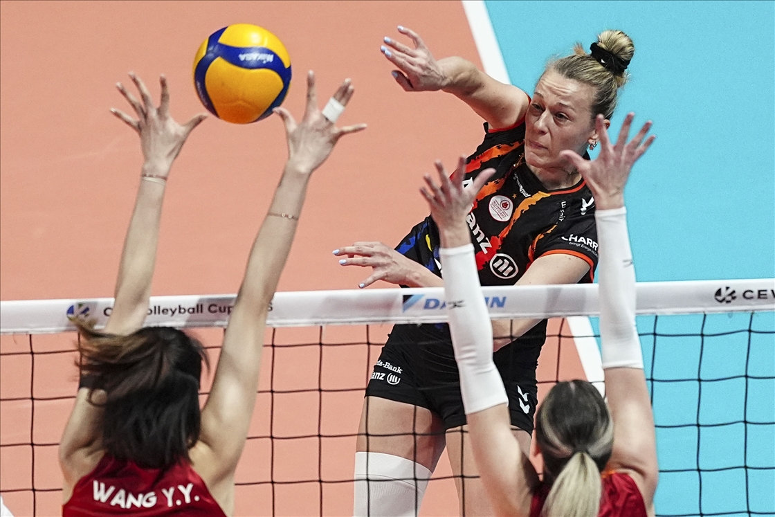 Galatasaray Daikin v Allianz MTV Stuttgart - Women's CEV Cup