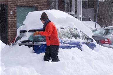 На Торонто обрушилась снежная буря