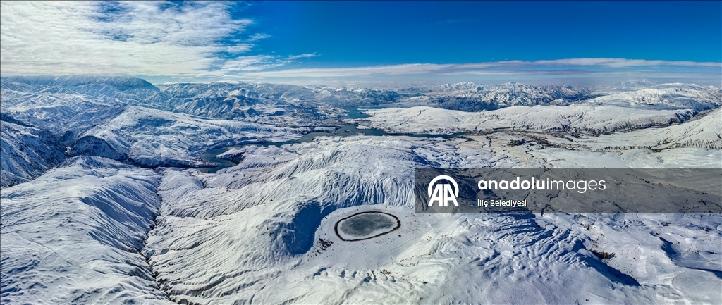 Li Erzinganê Gola Polatê ya bi berfê venixumî ji asîmanan va hat kişandin  