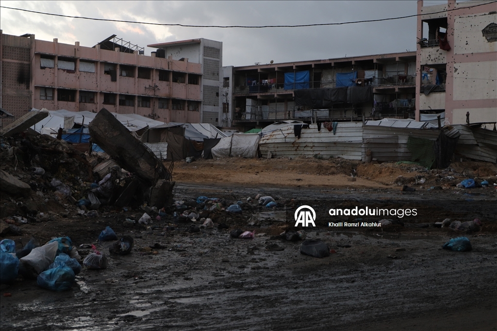 Gazze’nin kuzeyindeki Cibaliya Mülteci Kampı’nda günlük yaşam