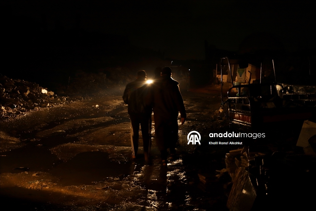 Gazze’nin kuzeyindeki Cibaliya Mülteci Kampı’nda günlük yaşam