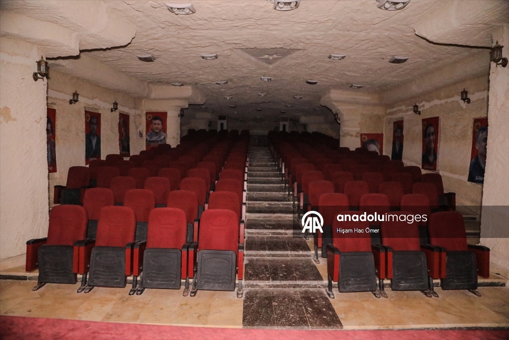 AA, terör örgütü YPG'nin Aynularab'a bağlı Sırrin beldesinde inşa ettiği "yer altı şehrini" görüntüledi