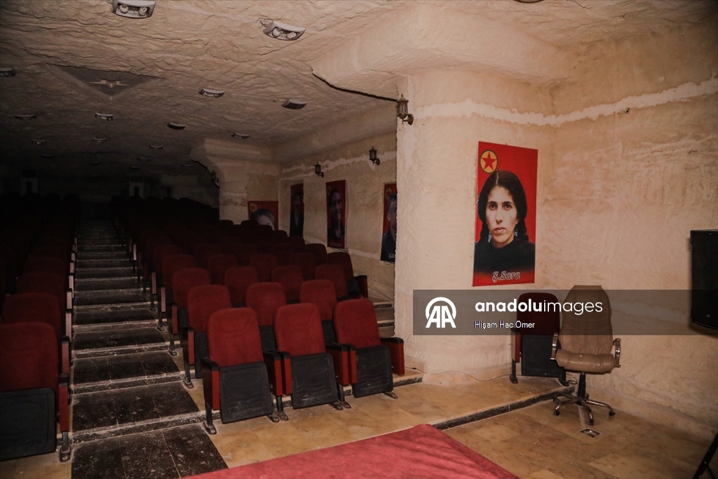 AA, terör örgütü YPG'nin Aynularab'a bağlı Sırrin beldesinde inşa ettiği "yer altı şehrini" görüntüledi