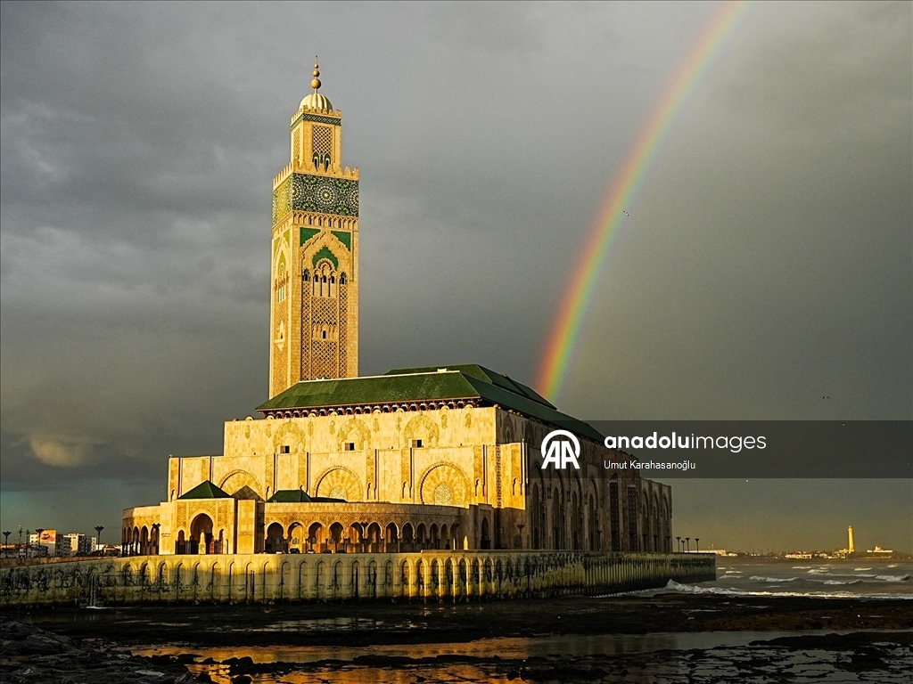 Atlas Okyanusu üzerine inşa edilen II. Hasan Cami
