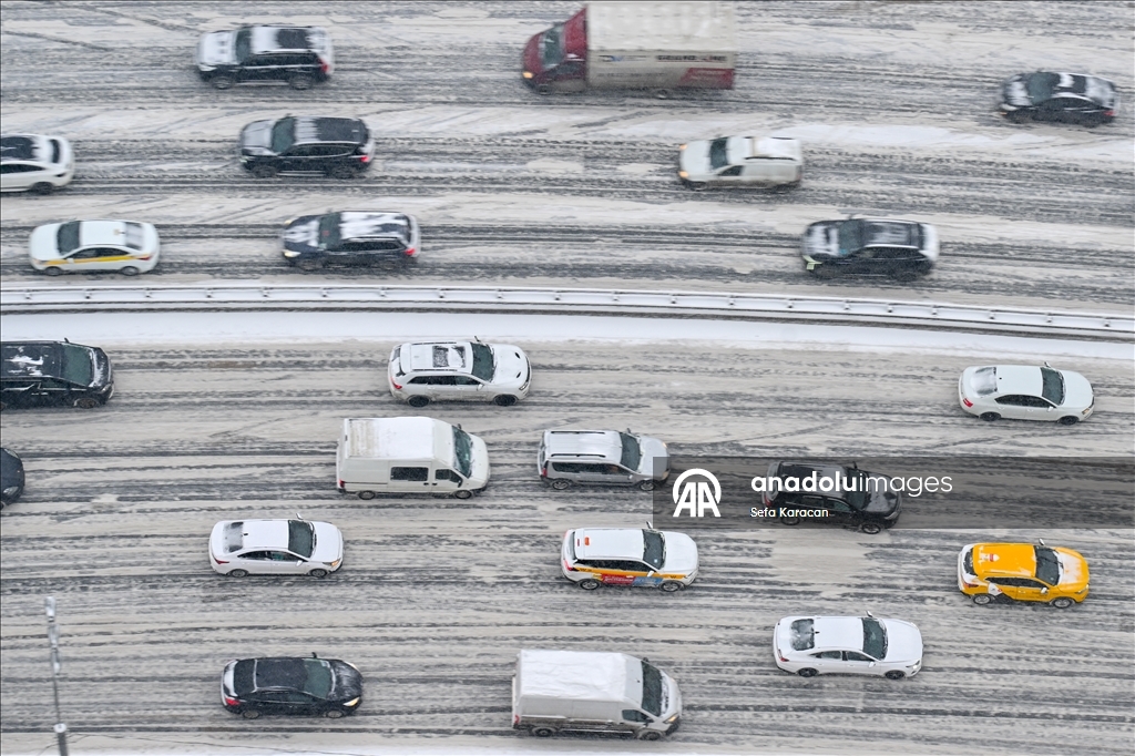 Moskova'da kar fırtınası 