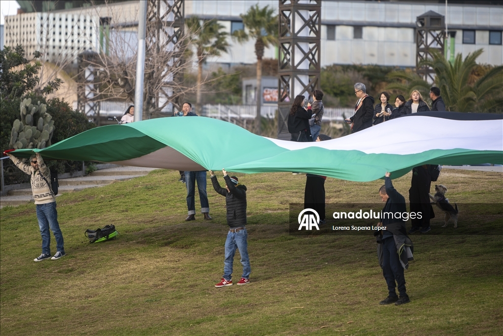 Giant portrait displayed in Barcelona to honor Palestinian child Hind Rajab