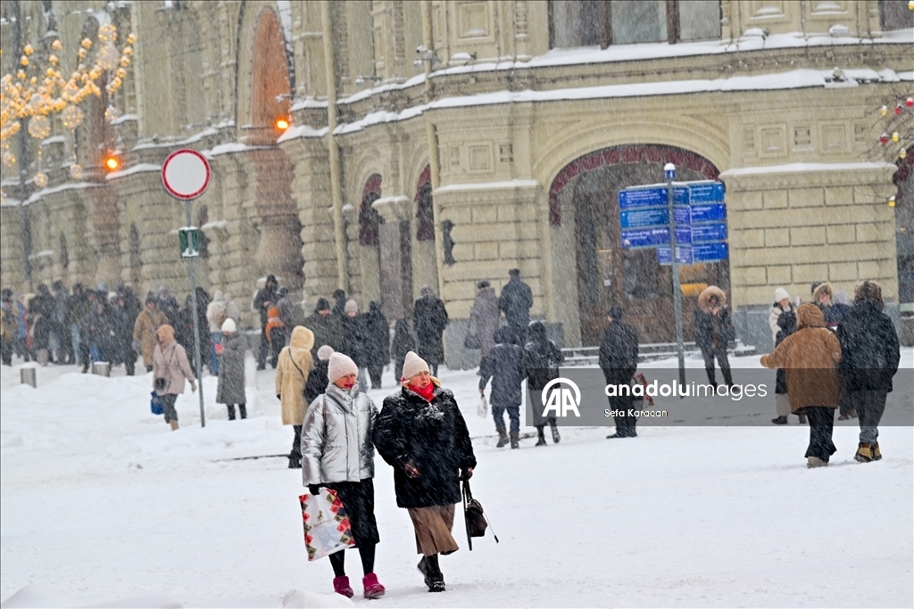 Столько снега не было 30 лет: в Москве погода поставила рекорд 9