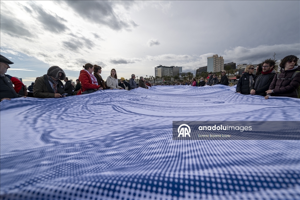 Giant portrait displayed in Barcelona to honor Palestinian child Hind Rajab