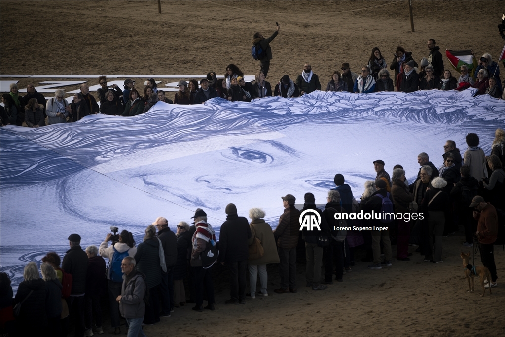 Giant portrait displayed in Barcelona to honor Palestinian child Hind Rajab