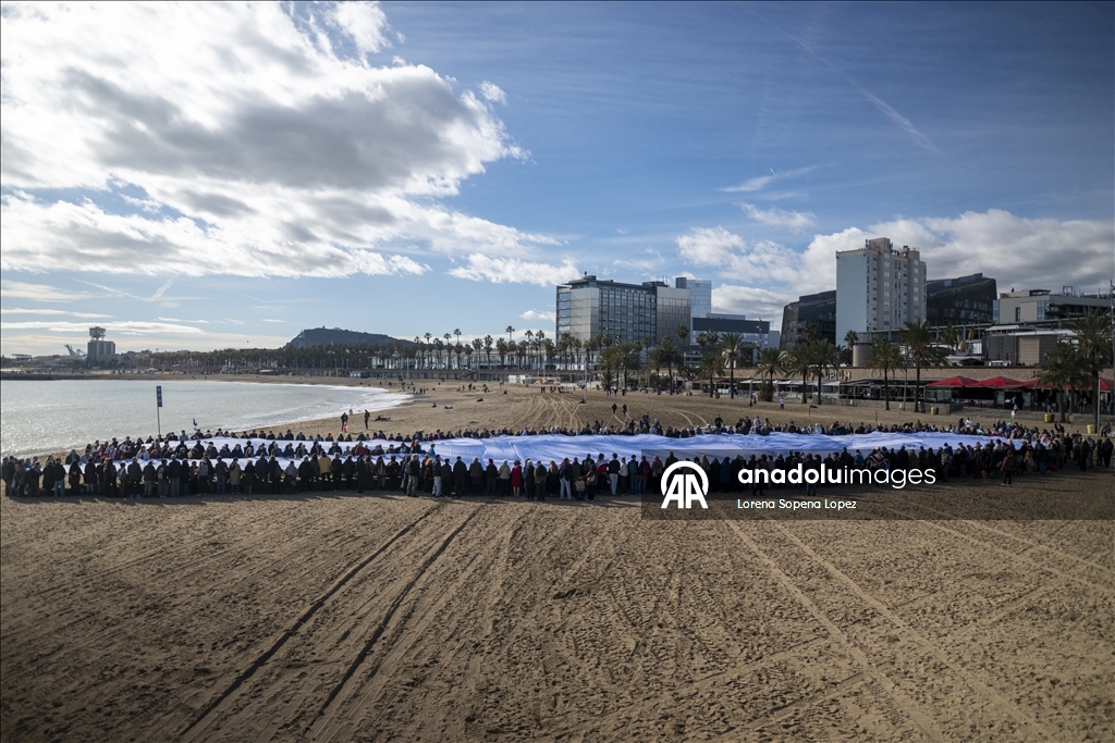 Giant portrait displayed in Barcelona to honor Palestinian child Hind Rajab