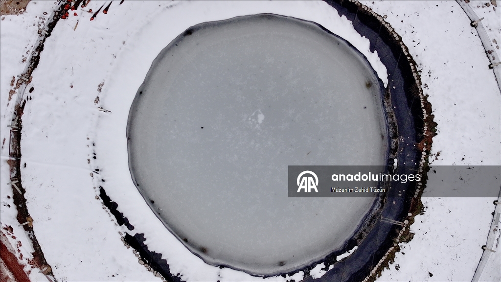 Снежную красоту в районе Аладаглар запечатлели с дрона