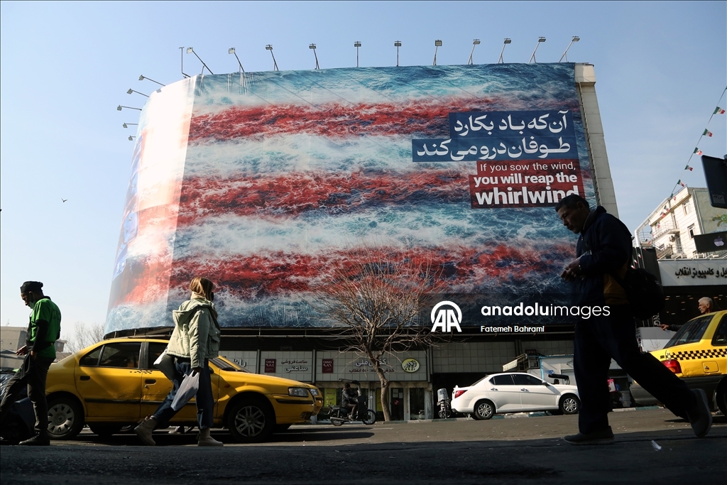 طهران.. لافتات مناهضة للولايات المتحدة في شوارع العاصمة الإيرانية