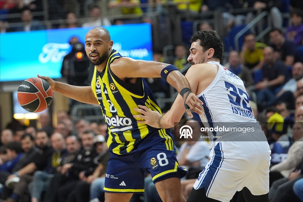 Fenerbahce Beko v Anadolu Efes - EuroLeague