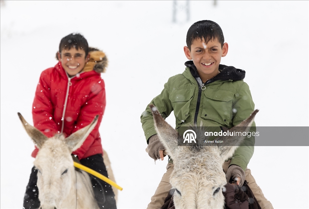 Karlıova’da atçılık geleneği çocukların oyunlarına yansıyor