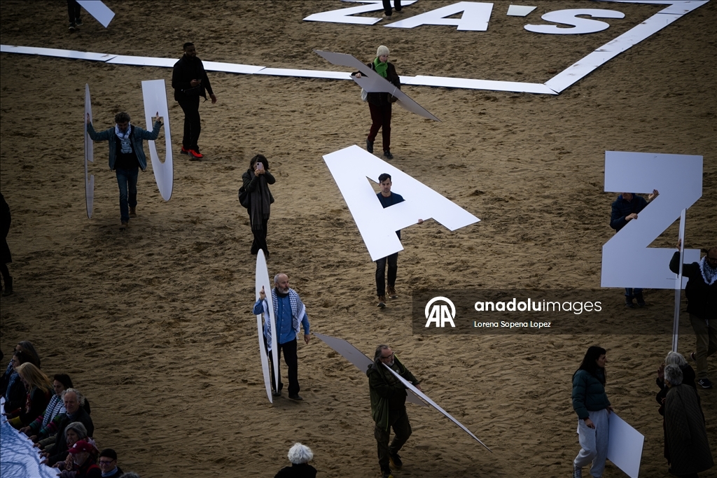 Giant portrait displayed in Barcelona to honor Palestinian child Hind Rajab