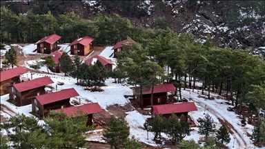 Снежную красоту в районе Аладаглар запечатлели с дрона