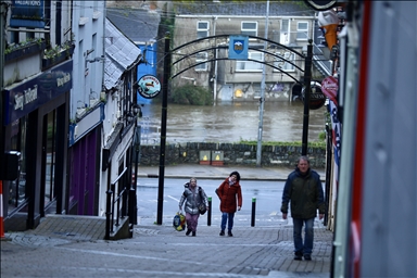 B Ирландии десятки домов и торговых точек затопило из-за шторма