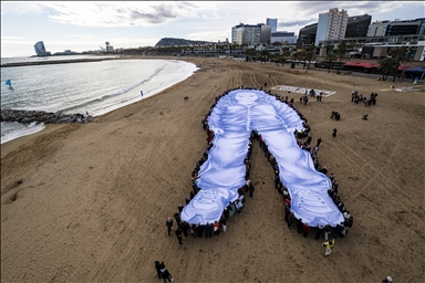 Portrait displayed in Barcelona to honor Palestinian Hind Rajab