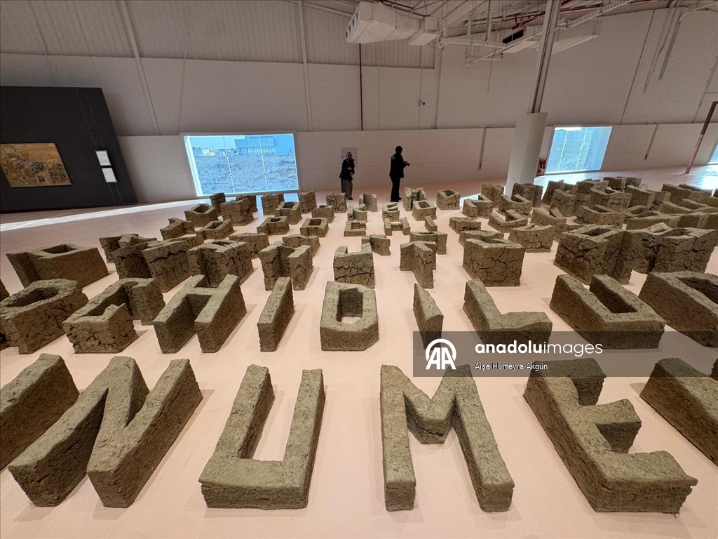 Suudi Arabistan'da "Diriyah Çağdaş Sanat Bienali"nin üçüncü edisyonu başladı