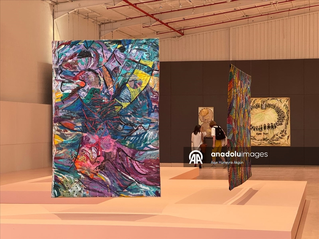 Suudi Arabistan'da "Diriyah Çağdaş Sanat Bienali"nin üçüncü edisyonu başladı