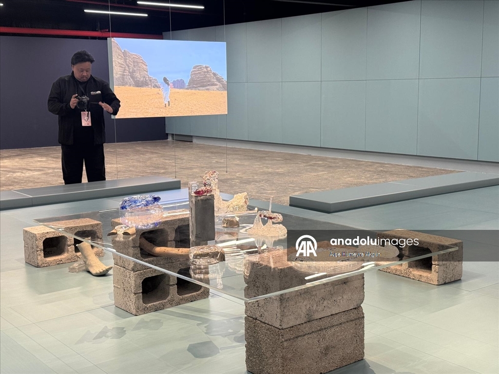 Suudi Arabistan'da "Diriyah Çağdaş Sanat Bienali"nin üçüncü edisyonu başladı