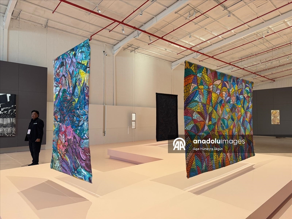 Suudi Arabistan'da "Diriyah Çağdaş Sanat Bienali"nin üçüncü edisyonu başladı