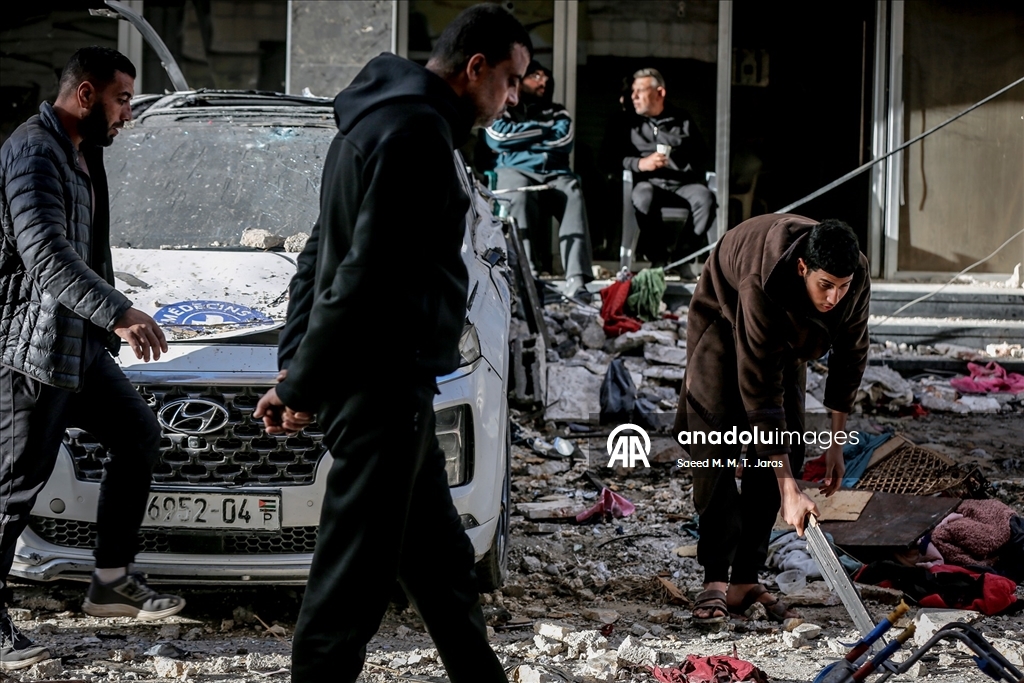 İsrail'in Gazze’ye düzenlediği saldırılarda 7'si aynı aileden 12 Filistinli hayatını kaybetti