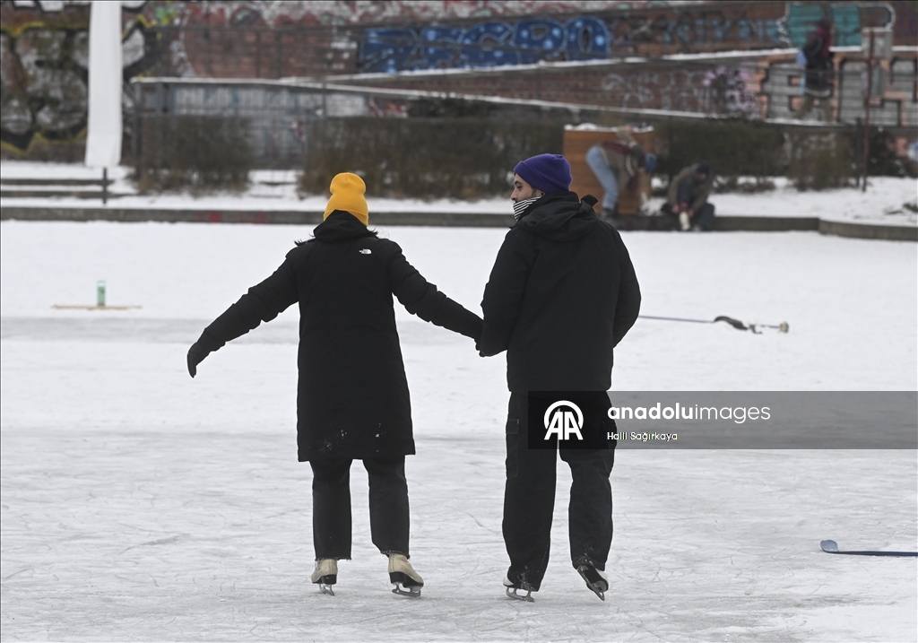Berlin'de soğuk hava etkili oldu