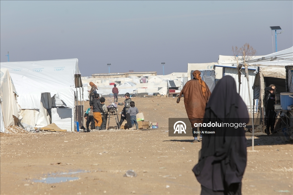 سوريا.. عائلات في مخيم الهول تنشد الخروج بعد الفحص الأمني