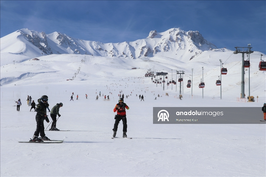 Эрджиес принял 1,4 млн посетителей во время зимних каникул