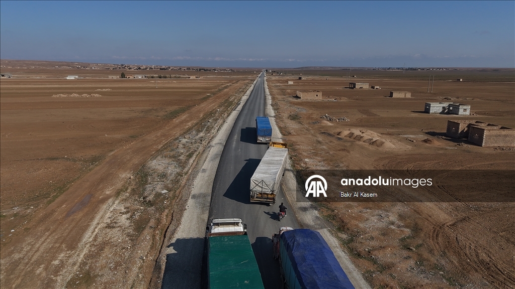 Съемочная команда «Анадолу» засняла точку соприкосновения сирийской армии и террористов YPG в Хасеке