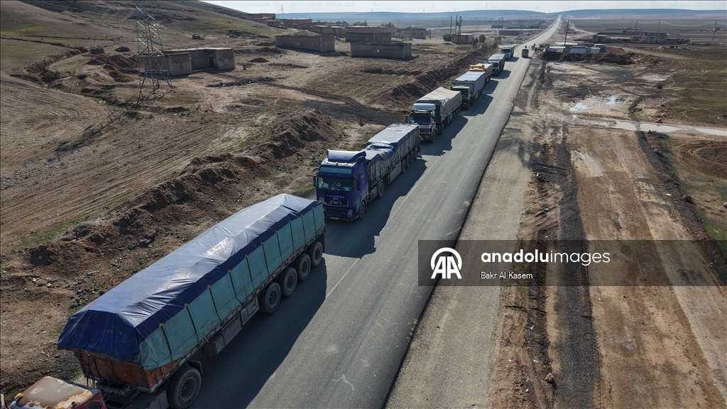 Съемочная команда «Анадолу» засняла точку соприкосновения сирийской армии и террористов YPG в Хасеке