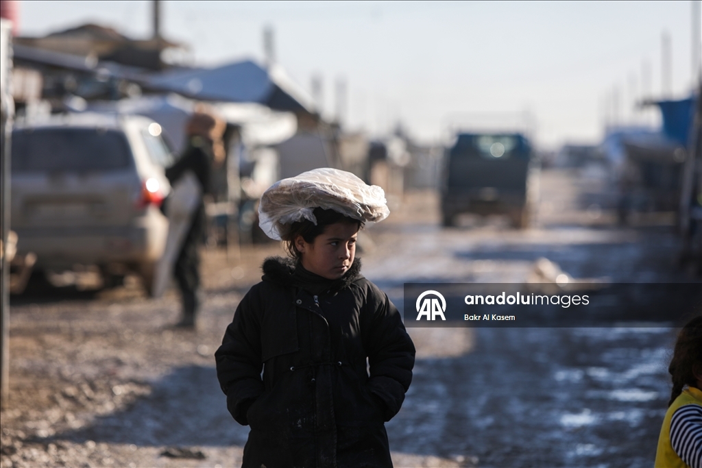 سوريا.. عائلات في مخيم الهول تنشد الخروج بعد الفحص الأمني