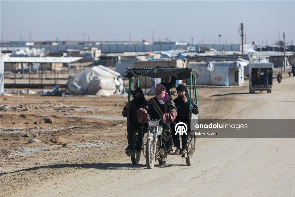 سوريا.. عائلات في مخيم الهول تنشد الخروج بعد الفحص الأمني