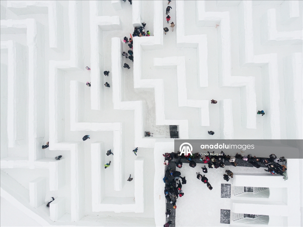 Крупнейший в Европе снежный лабиринт в Закопане принимает посетителей