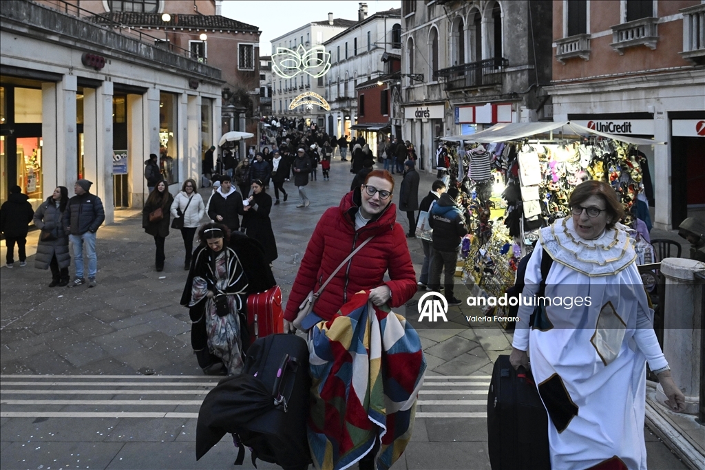 В Италии стартовал Венецианский карнавал