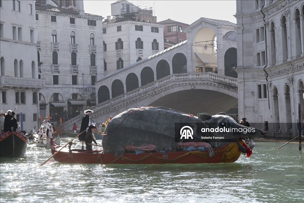 إيطاليا.. انطلاق كرنفال البندقية بعرض مائي في القناة الكبرى