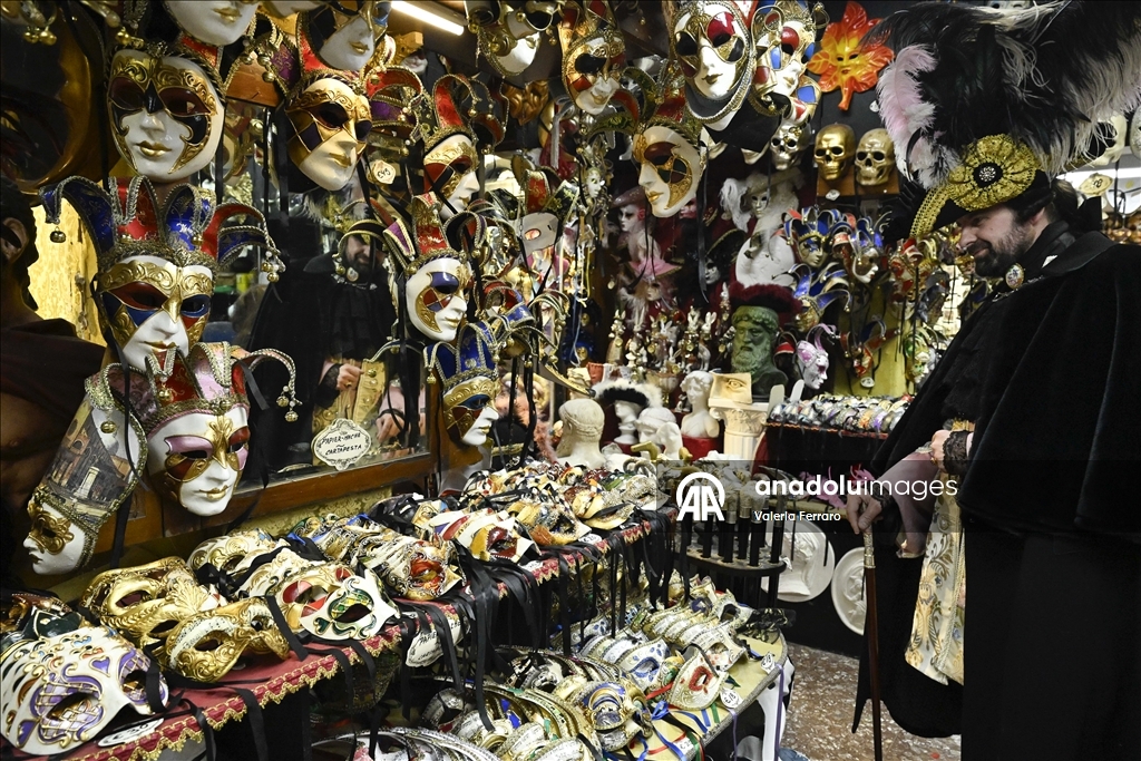 В Италии стартовал Венецианский карнавал